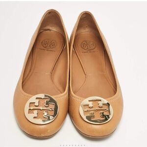 Tory Burch  Carmel pebbled Leather Reva Ballet Flats Size 9